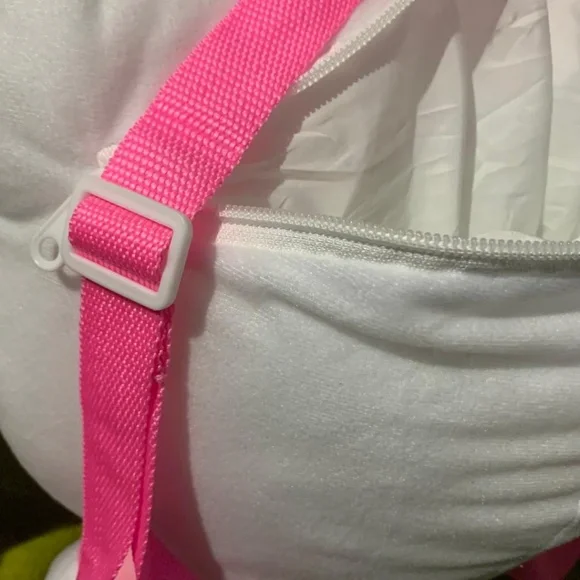 firm price NWT Hello Kitty Plush Backpack pink and white - Picture 5 of 6